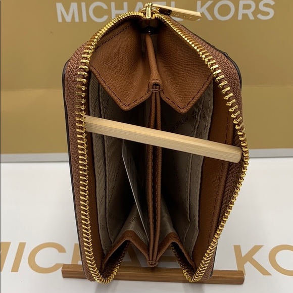 MICHAEL KORS JET SET TRAVEL MD ZA CARD CASE - Picture 12 of 16